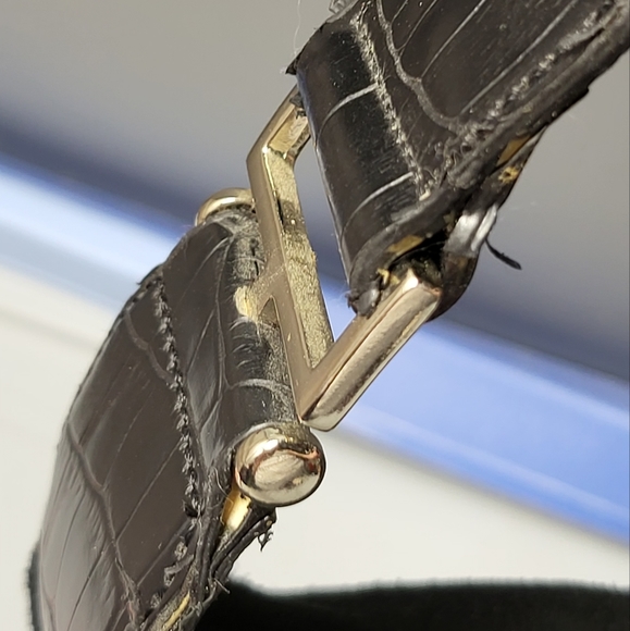 Giani Bernini Handbag Black Brushed Leather, Zipper, Adjustable Alligator Strap - Picture 9 of 10